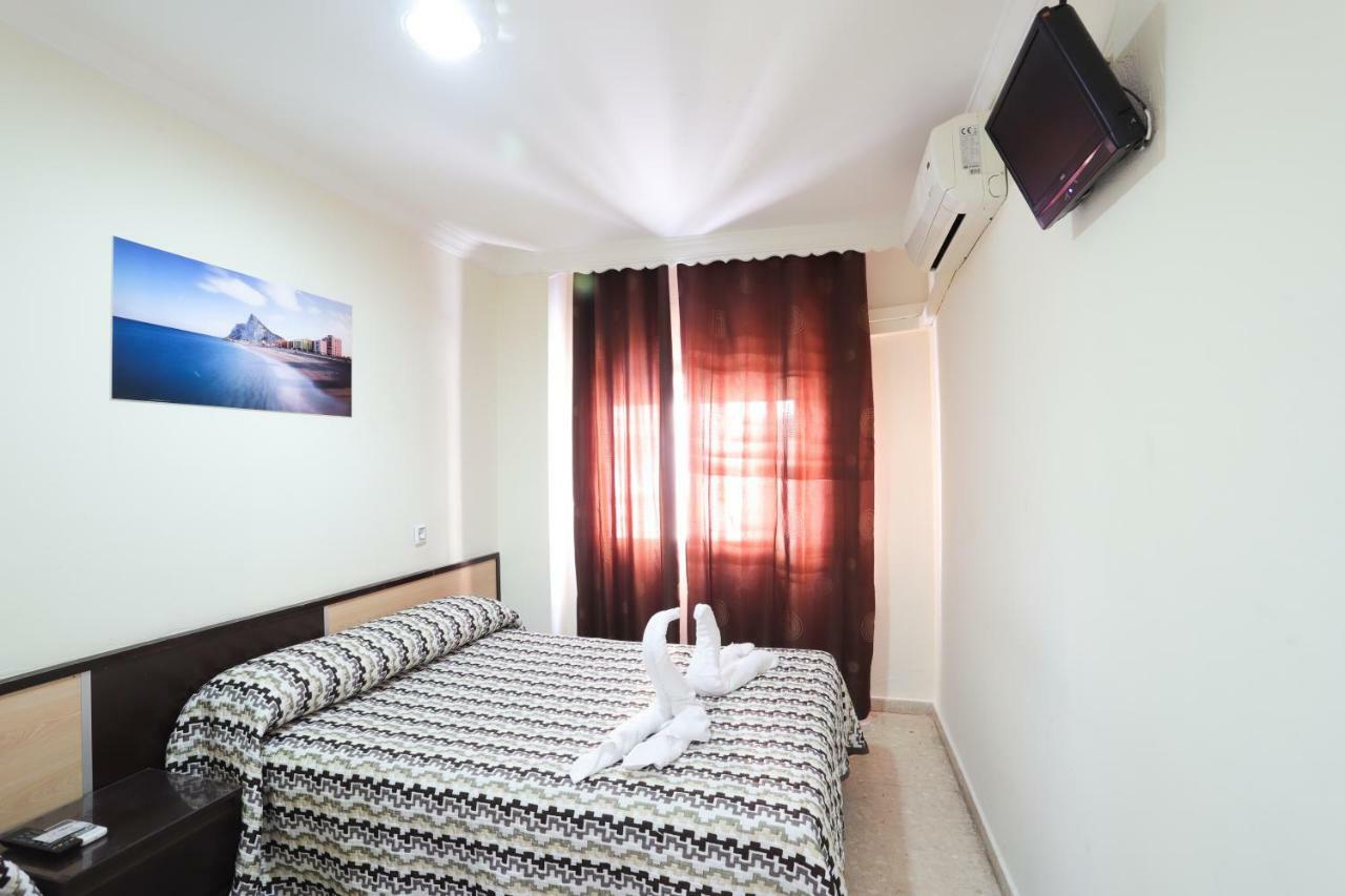 Double Room with Private External Bathroom,704103391:JPEG